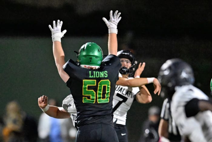 a West Linn Tualatin football Oregon October 5 2023 Leon Neuschwander 43
